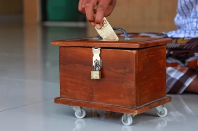 Kemandirian Ekonomi Umat: Kencleng Infaq Jadi Solusi Cerdas Pendanaan Masjid An-Nuur Gresik